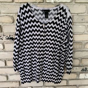 Lane Bryant black and white chevron design sweater. Button front cardigan